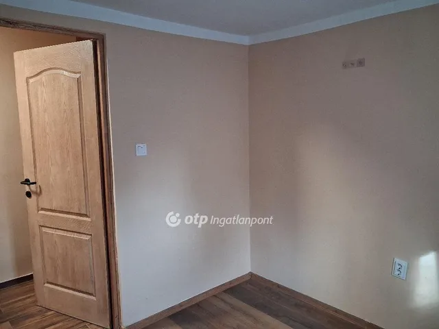 Eladó mezőgazdasági ingatlan Bőny 47 nm
