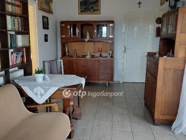 Eladó ház Hédervár 205 nm