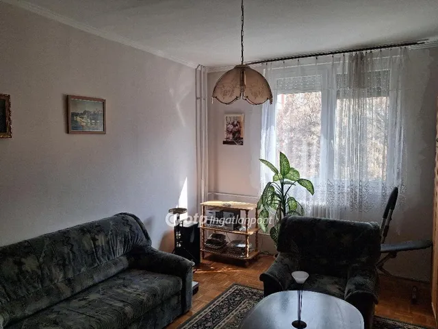 Eladó lakás Győr 56 nm