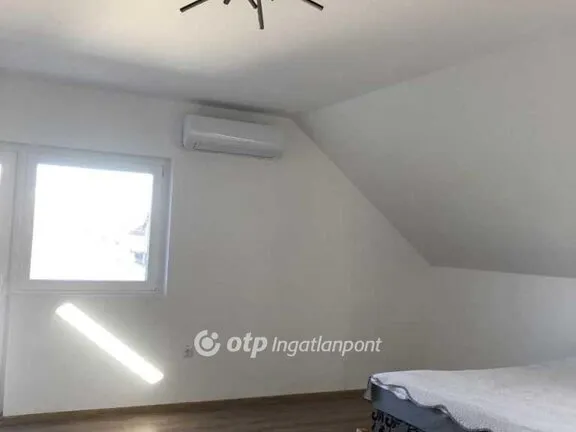 Eladó ház Tét 163 nm