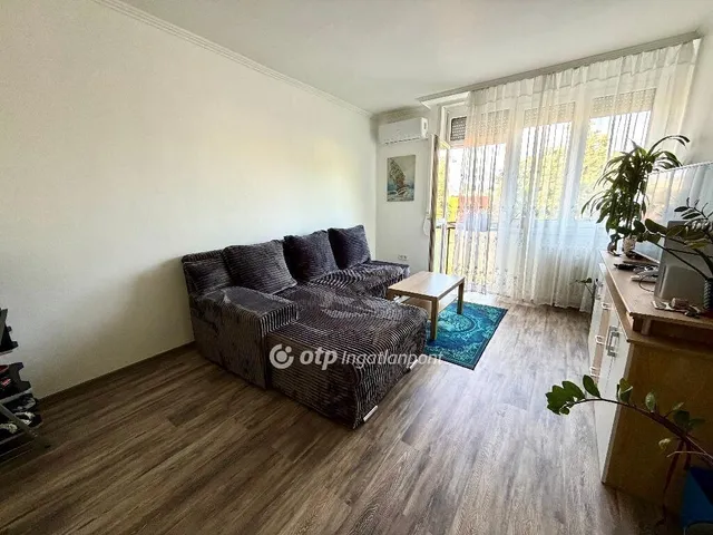 Eladó lakás Győr 43 nm