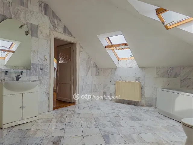 Eladó ház Budapest XII. kerület 484 nm
