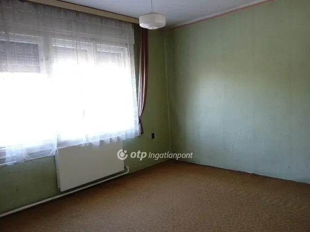 Eladó ház Veszprém, Gyulafirátót 153 nm