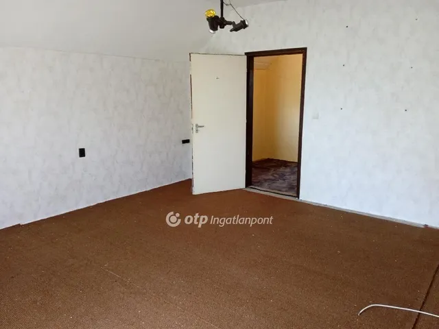 Eladó ház Veszprém, Gyulafirátót 153 nm