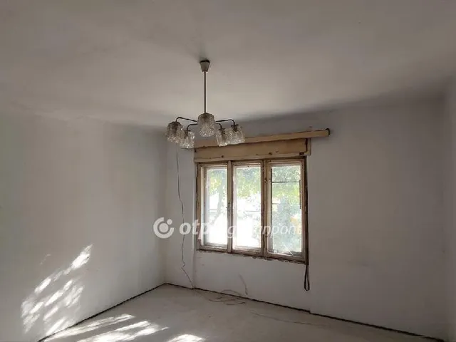 Eladó ház Dör 65 nm