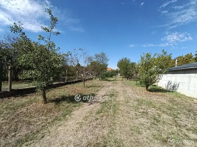 Eladó telek Mosonszolnok 737 nm