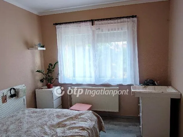 Eladó lakás Győr 61 nm