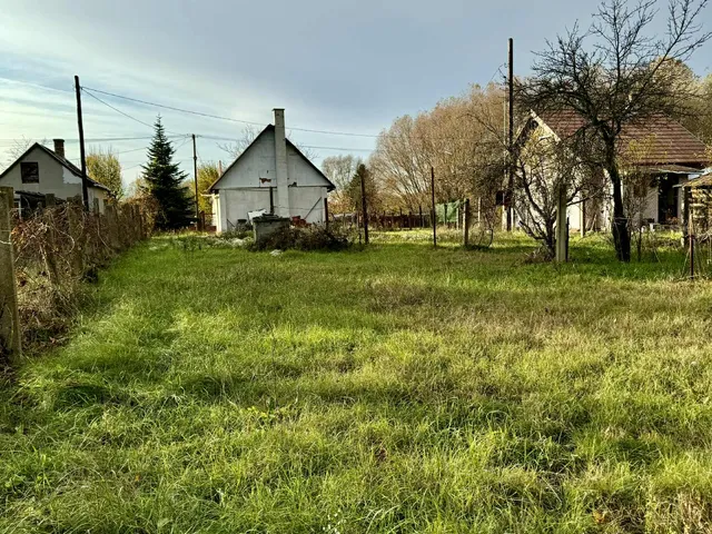 Eladó telek Debrecen, Bayk András-kert 835 nm