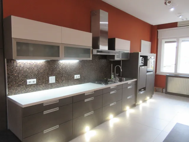 Kiadó lakás Debrecen, Belváros 106 nm