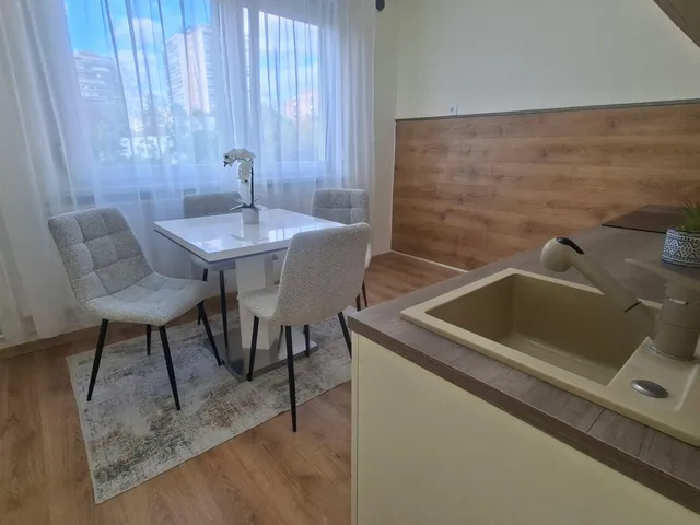 Eladó lakás Debrecen, Újkert, Böszörményi út 53 nm