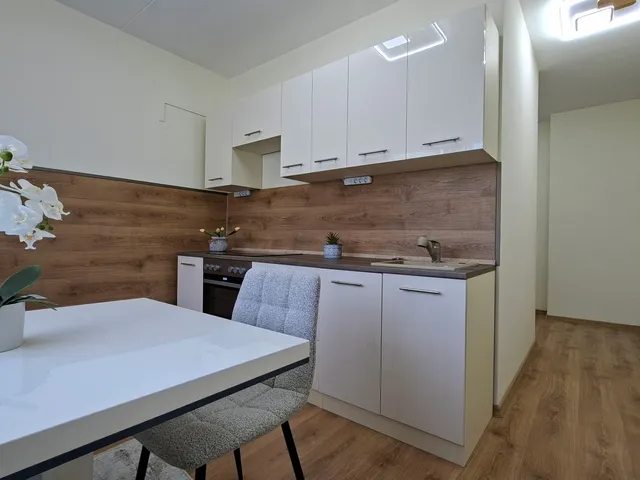 Eladó lakás Debrecen, Újkert, Böszörményi út 53 nm