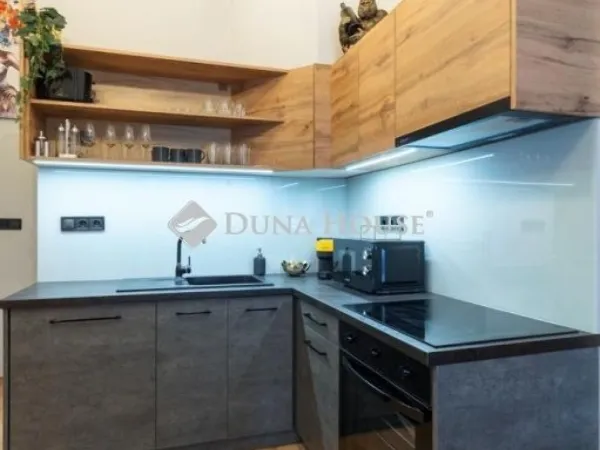 Eladó lakás Budapest VI. kerület 51 nm