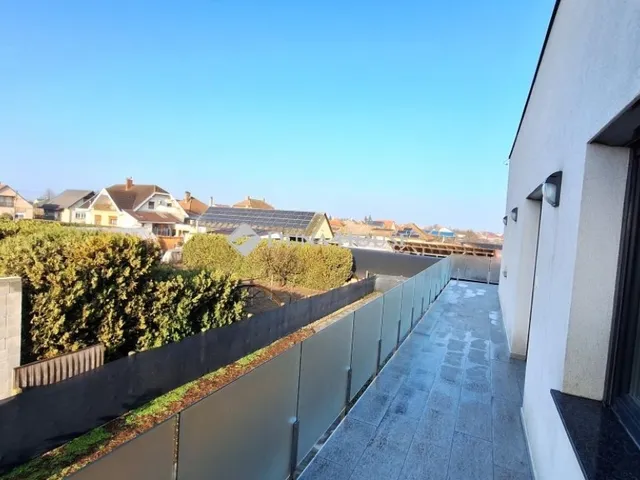 Eladó lakás Újhartyán 93 nm