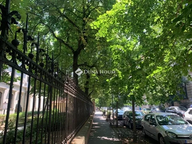 Eladó lakás Budapest VI. kerület 26 nm