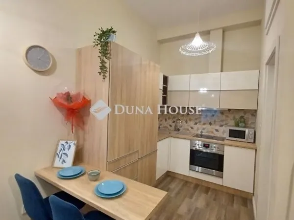 Eladó lakás Budapest VI. kerület 24 nm