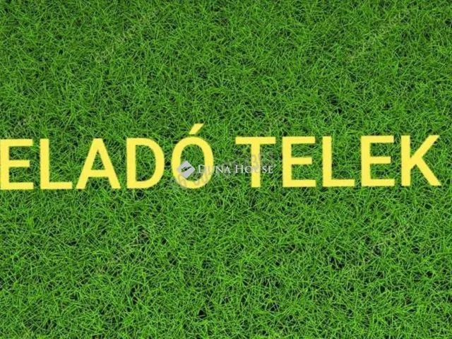 Eladó telek Törökbálint 3896 nm