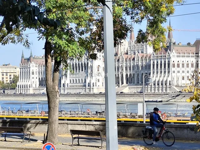 Kiadó lakás Budapest I. kerület 98 nm