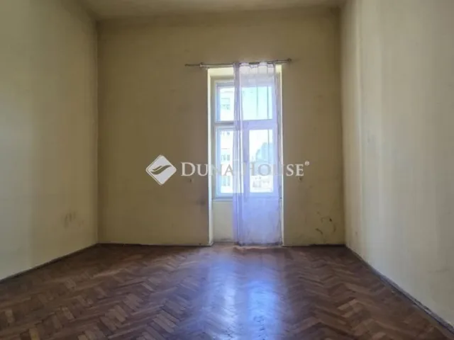 Eladó lakás Budapest VIII. kerület 82 nm
