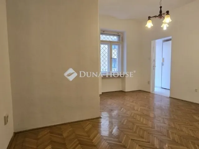 Eladó lakás Budapest V. kerület 28 nm