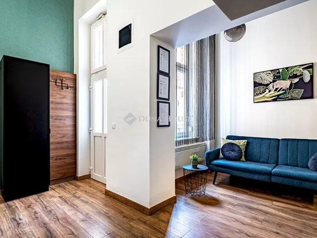 Eladó lakás Budapest VI. kerület 25 nm