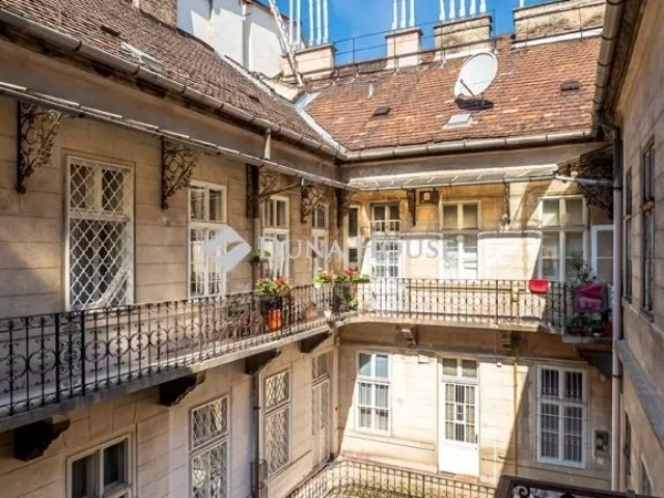 Eladó lakás Budapest VI. kerület 25 nm