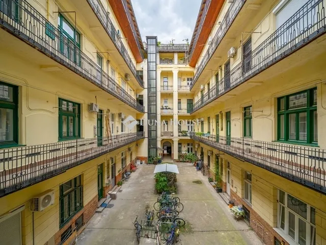 Eladó lakás Budapest VI. kerület 26 nm