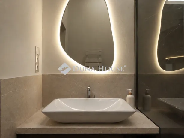 Eladó lakás Budapest IX. kerület 79 nm