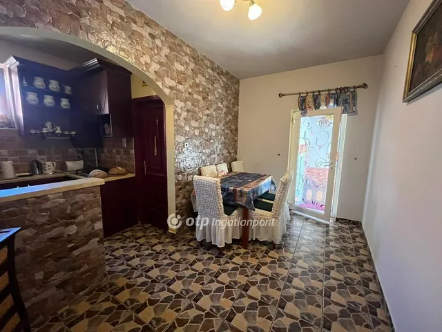 Eladó ház Aldebrő 137 nm