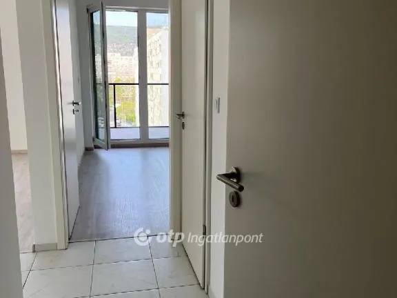 Eladó lakás Budapest III. kerület 43 nm