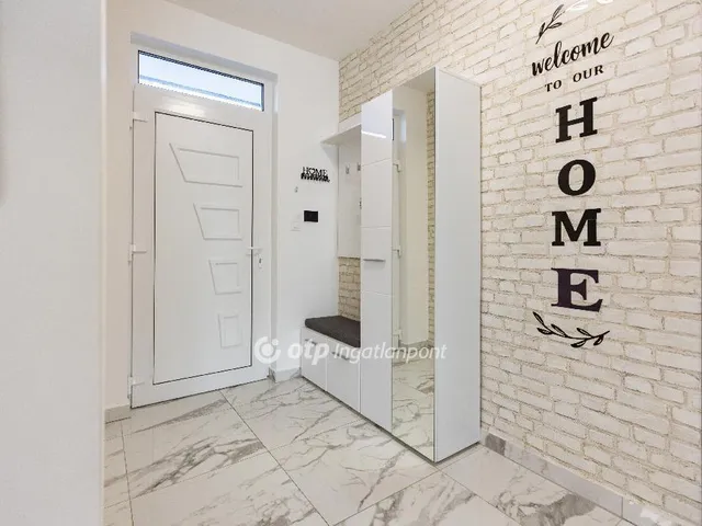 Eladó ház Balatonvilágos 219 nm