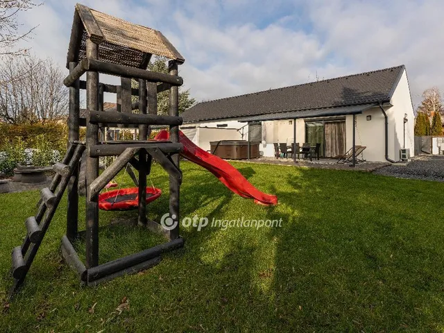 Eladó ház Balatonvilágos 110 nm