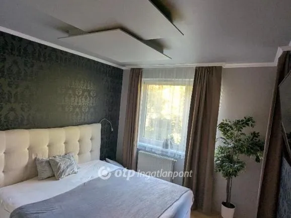 Eladó lakás Budapest III. kerület 65 nm