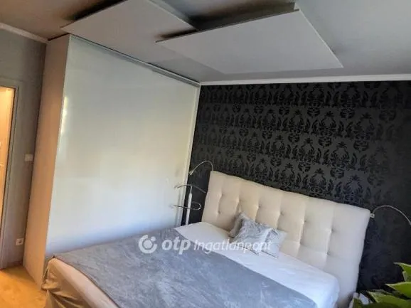 Eladó lakás Budapest III. kerület 65 nm