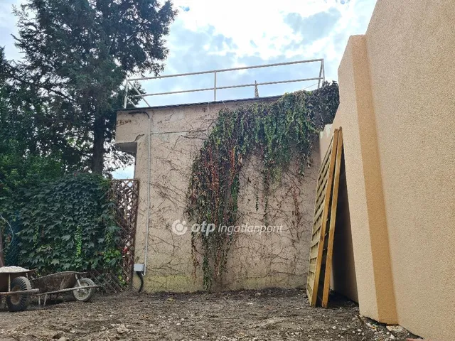 Eladó lakás Budapest III. kerület, Csillaghegy 45 nm