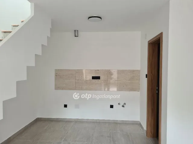 Eladó lakás Budapest III. kerület, Csillaghegy 45 nm