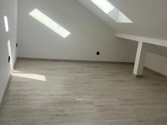 Eladó lakás Budapest III. kerület, Csillaghegy 45 nm