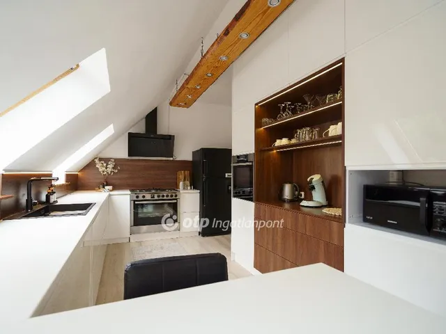 Kiadó ház Budapest III. kerület 230 nm