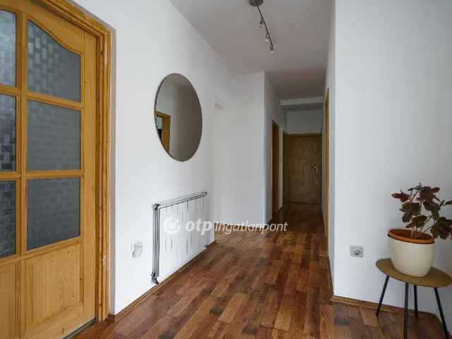 Kiadó ház Budapest III. kerület, Ürömhegy 145 nm