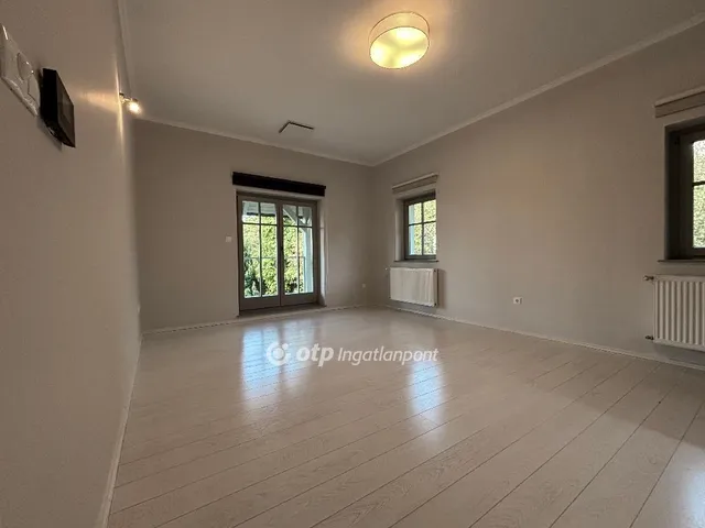 Kiadó ház Nagykovácsi 280 nm