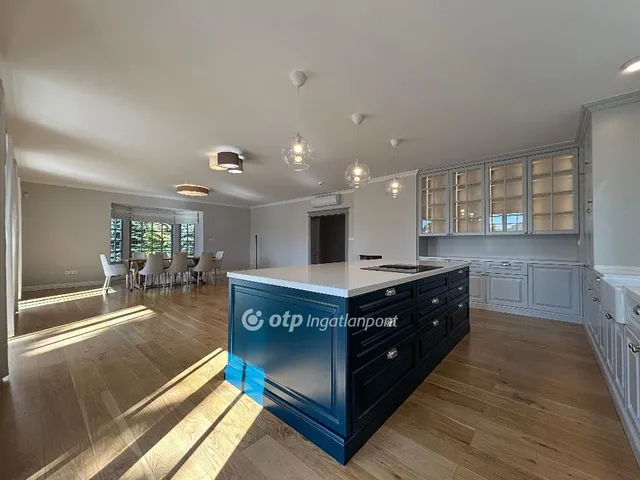 Kiadó ház Nagykovácsi 280 nm