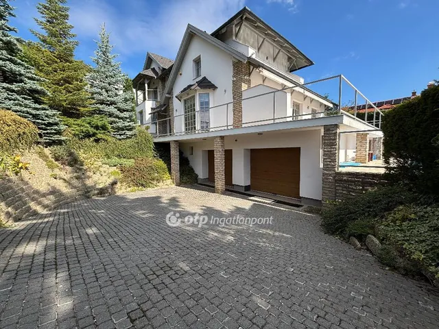 Kiadó ház Nagykovácsi 280 nm