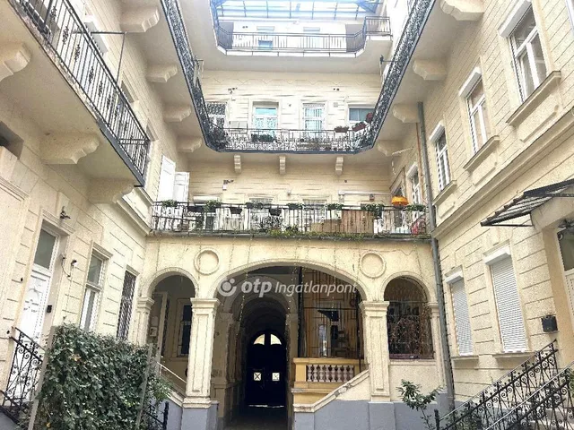 Eladó lakás Budapest VI. kerület 62 nm