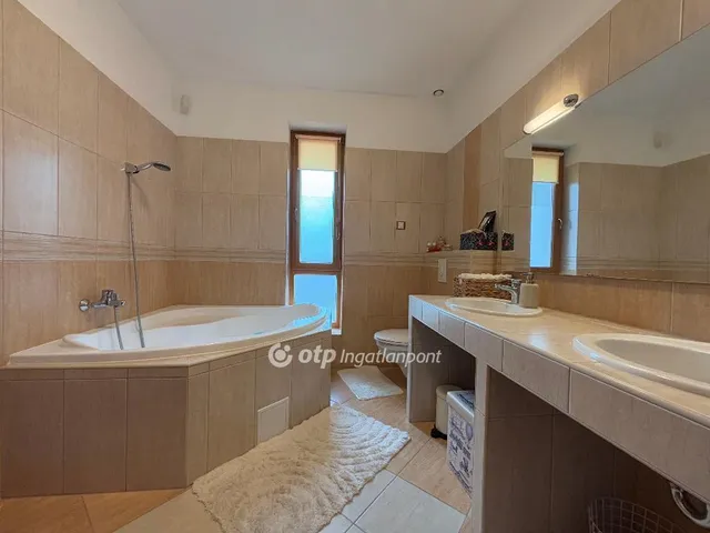 Eladó ház Piliscsaba 226 nm