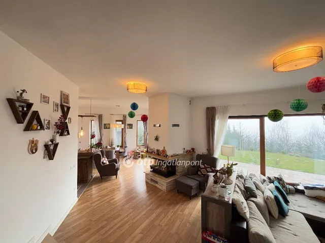 Eladó ház Piliscsaba 226 nm