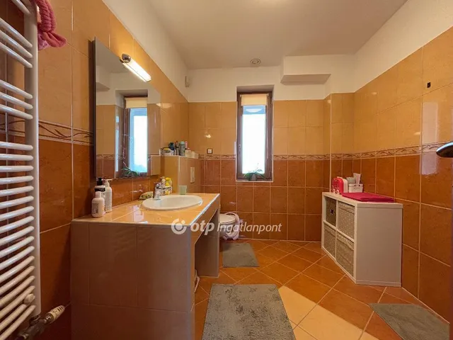 Eladó ház Piliscsaba 226 nm