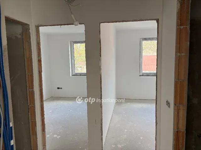 Eladó lakás Balatonakarattya 81 nm