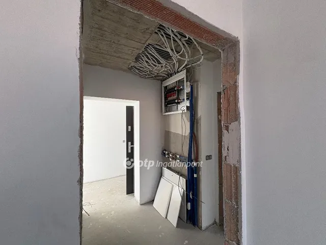 Eladó lakás Balatonakarattya 77 nm