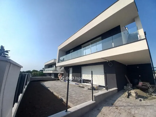 Eladó lakás Budapest XVII. kerület 79 nm