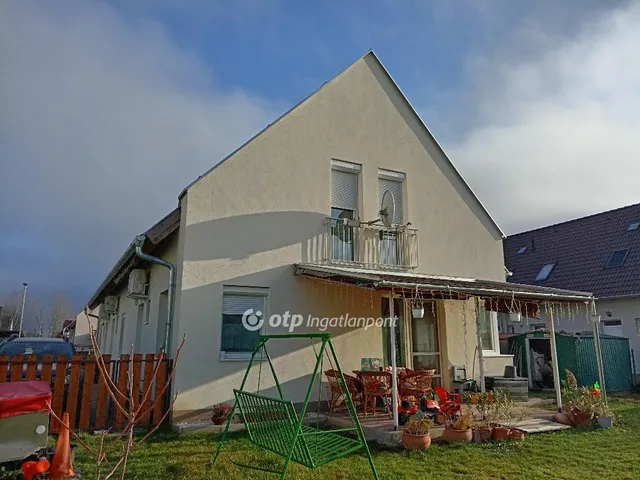 Eladó ház Vác 98 nm