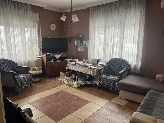 Eladó ház Pécel 91 nm